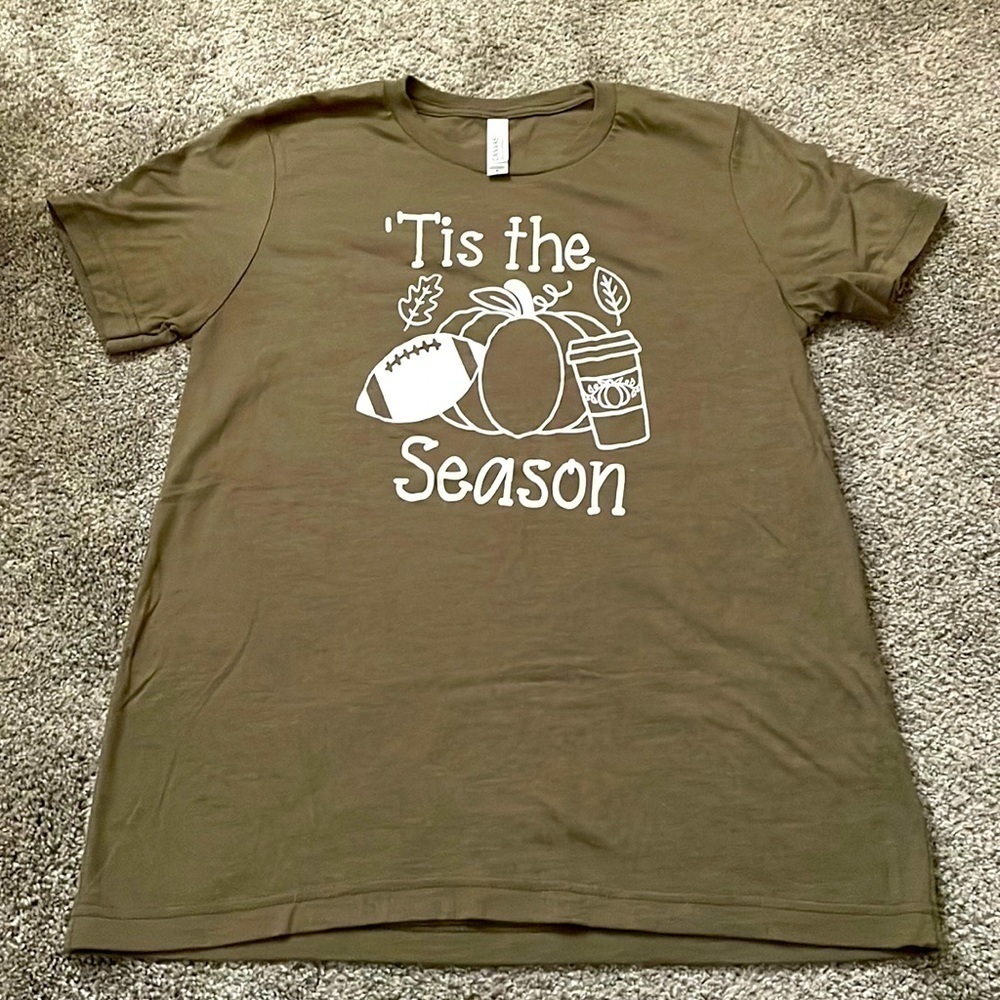 πtis the Season T-shirt for fall and football! - Picture 1 of 4